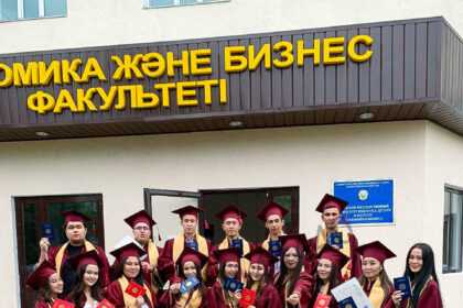 Мантия в частных школах - новый стандарт