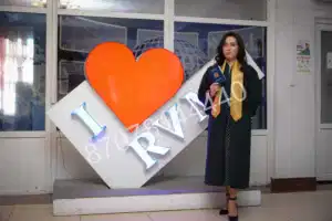 Почему вузы любят мантии на вручении