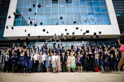 Удобный прокат мантии