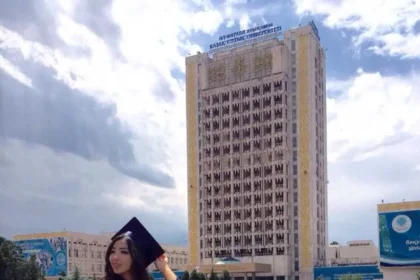 Мантия профессора по выгодной цене – где заказать с доставкой?