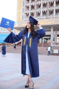 Эксклюзивная мантия на пошив – отличное решение для выпускников и профессоров