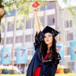 Купить мантию для особенного дня