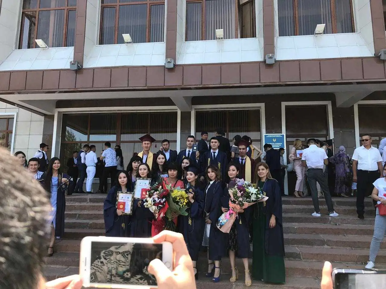 Как выбрать мантию бакалавра