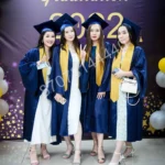 Выгодная покупка мантии – лучшие предложения для выпускного