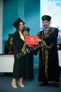 Как сделать коллективное фото в мантиях