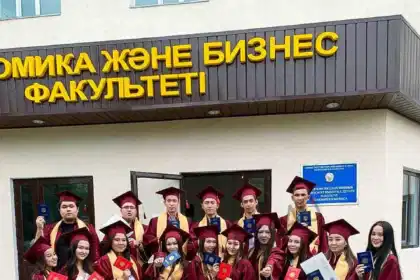 Мантия в частных школах - новый стандарт