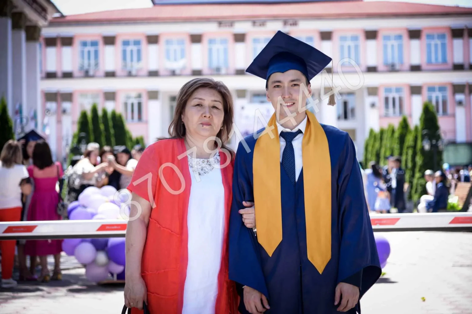 Роскошная мантия в аренду