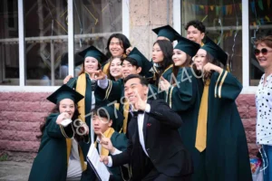 Мантия и видеосъёмка - как выглядеть торжественно