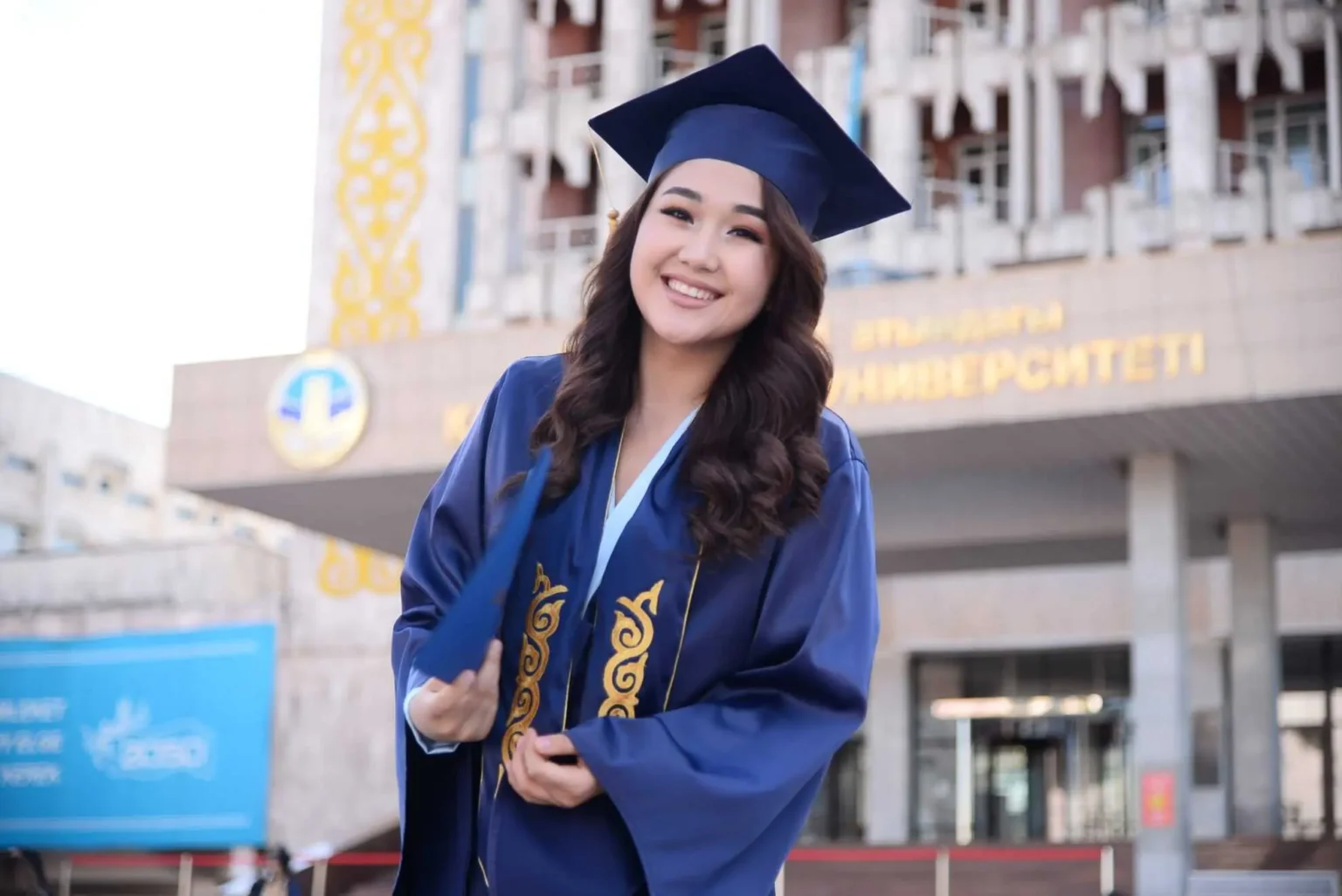 Роскошная профессорская мантия