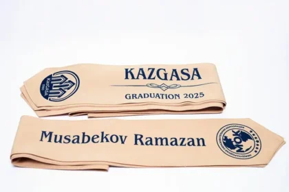 Шарфики для выпускников — хит сезона, который нельзя пропустить